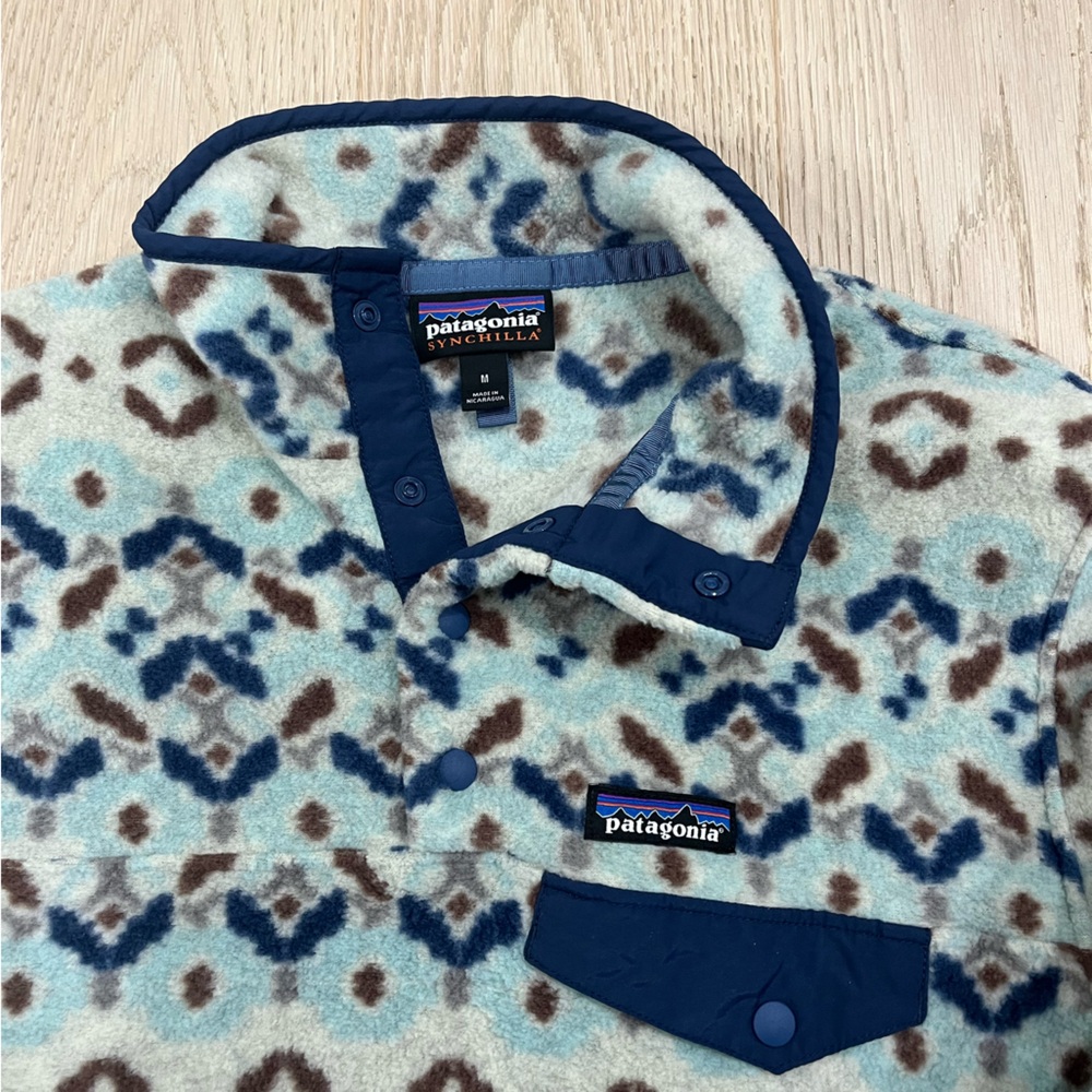 Patagonia pullover - image 3